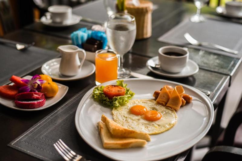 Ramada By Wyndham Aonang Krabi - Restoran