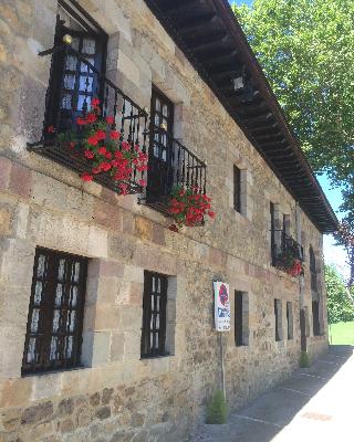 Hotel Santillana
