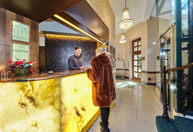 Green Garden Hotel Prague - Lobi