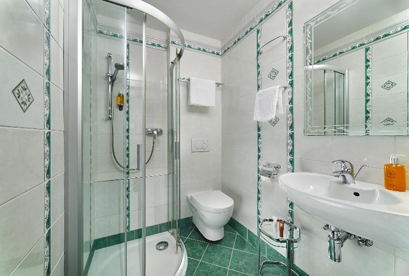 Green Garden Hotel Prague - Oda