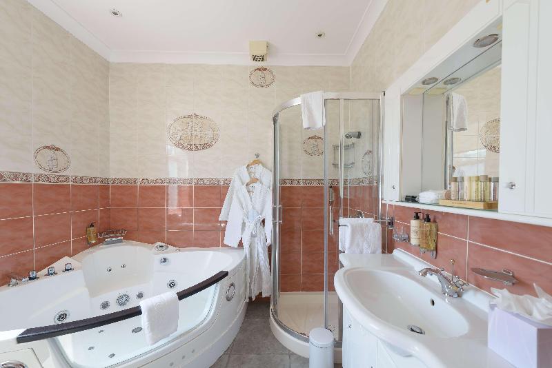 Best Western Plus The Connaught Hotel and Spa - Oda