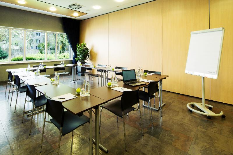 Scandic Charlottenburg - Toplantı