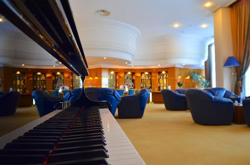 Royal Garden Palace - Bar