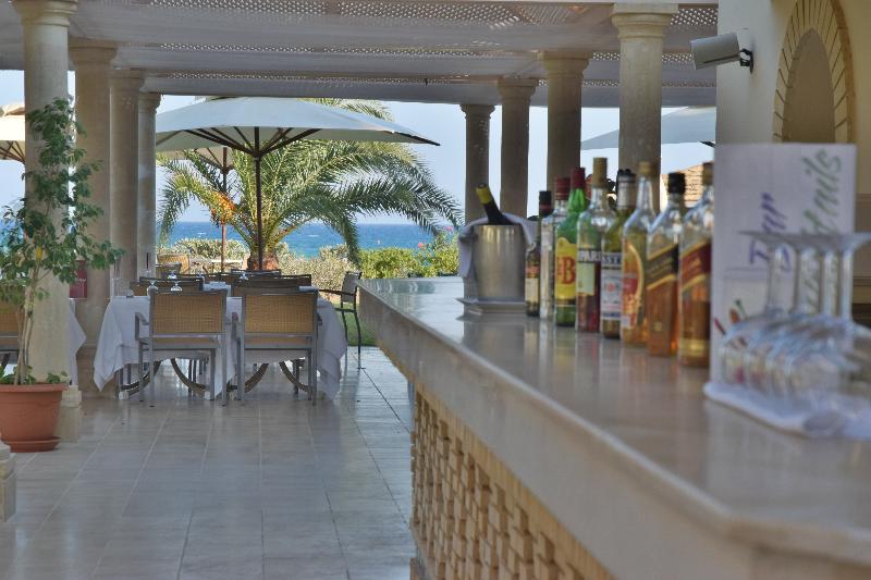 Oceana Suites Hotel & Spa - Bar