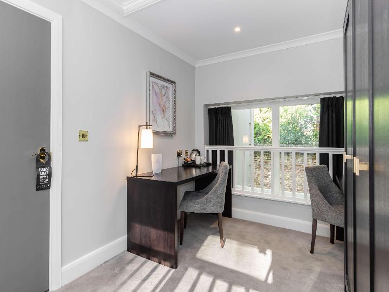 De Vere Venues Gorse Hill - Oda