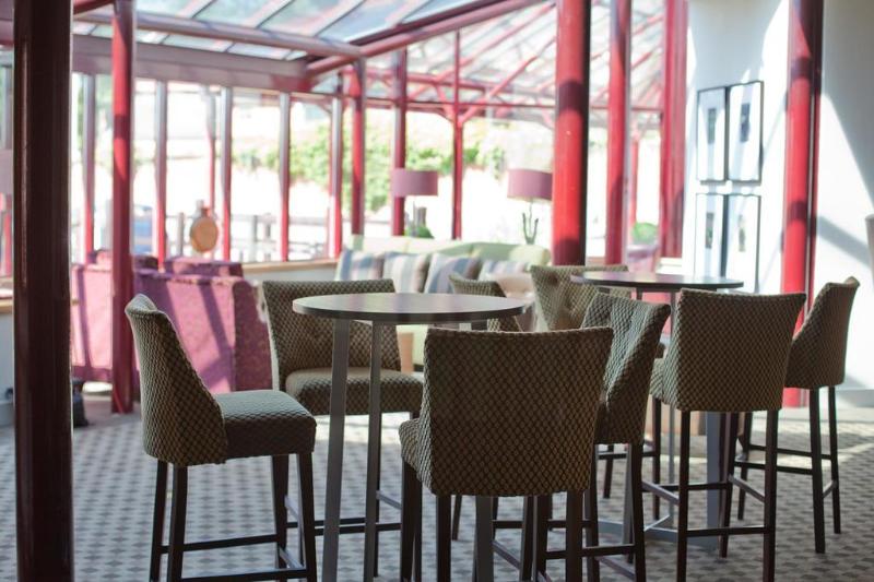 De Vere Latimer Place - Genel