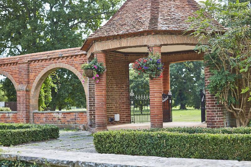 Milton Hill House - Genel