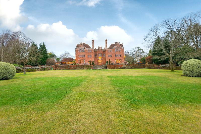 New Place Hotel Hampshire - Genel