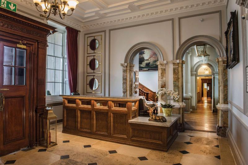 De Vere Wokefield Park - Lobi