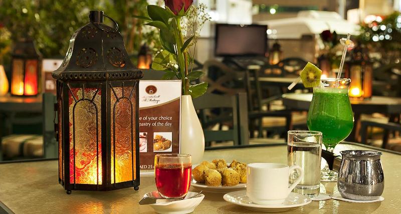 Al Manzel Hotel Apartments - Bar