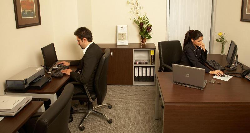Al Manzel Hotel Apartments - Toplantı