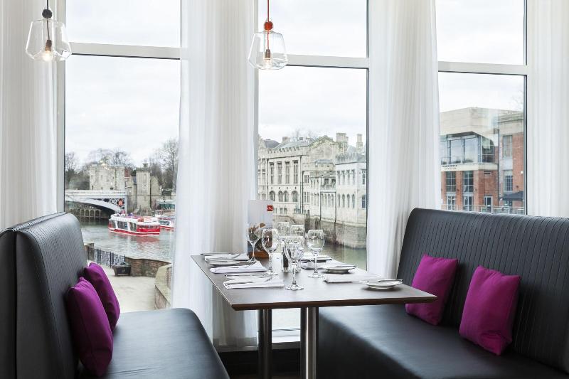 Park Inn by Radisson York - Bar