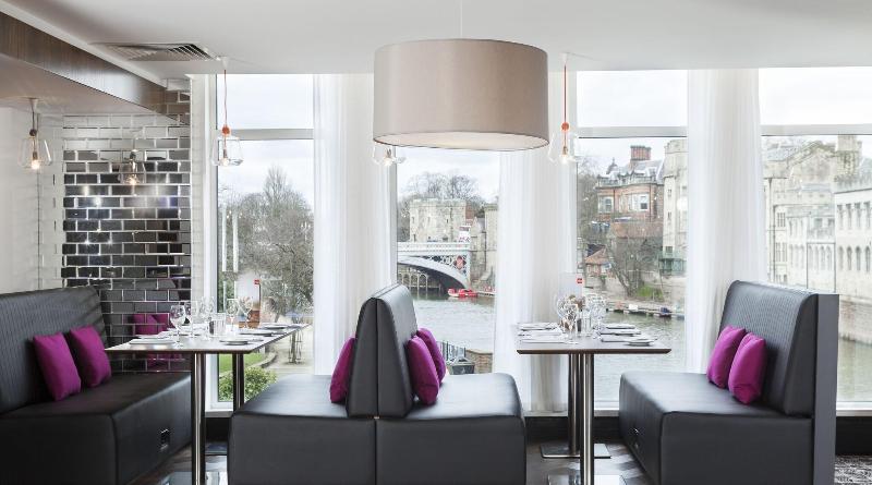 Park Inn by Radisson York - Bar