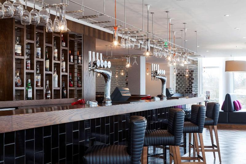 Park Inn by Radisson York - Bar