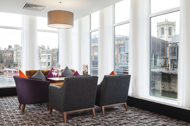 Park Inn by Radisson York - Lobi