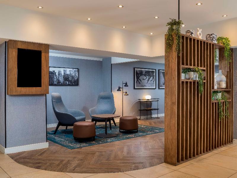 Park Inn by Radisson York - Lobi