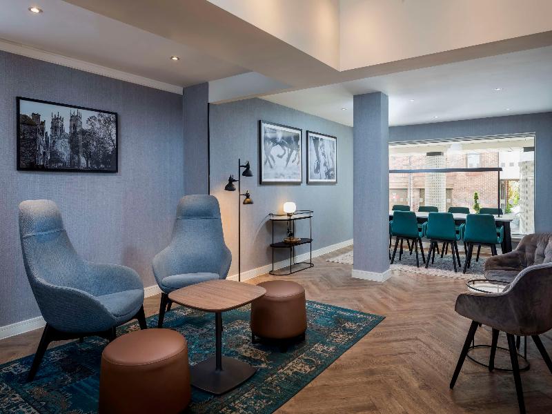 Park Inn by Radisson York - Lobi