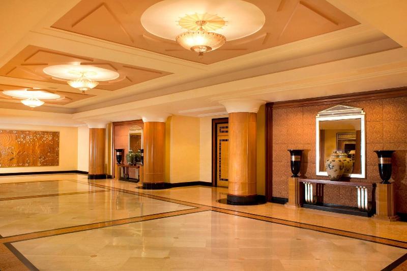 Sheraton Surabaya Hotel & Towers - Toplantı