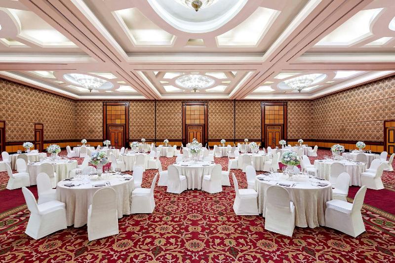 Sheraton Surabaya Hotel & Towers - Toplantı
