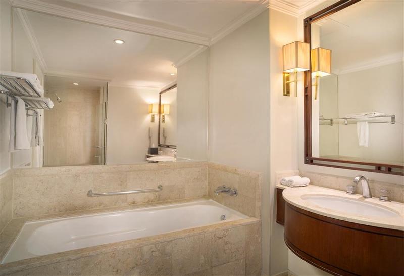 Sheraton Surabaya Hotel & Towers - Genel