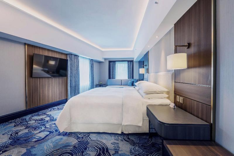 Sheraton Surabaya Hotel & Towers - Oda