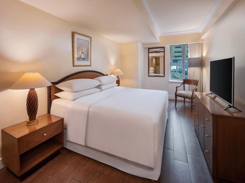 Sheraton Surabaya Hotel & Towers - Oda