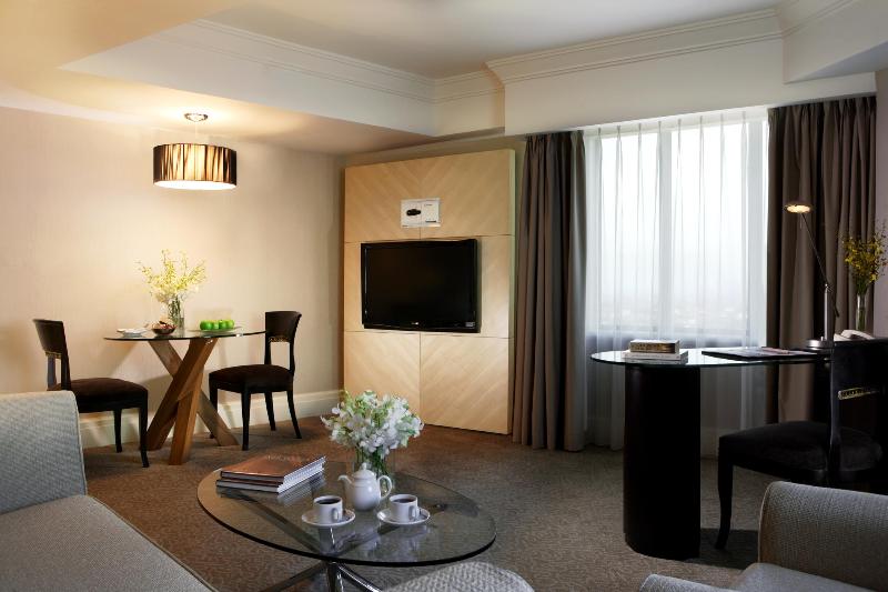 Sheraton Surabaya Hotel & Towers - Oda