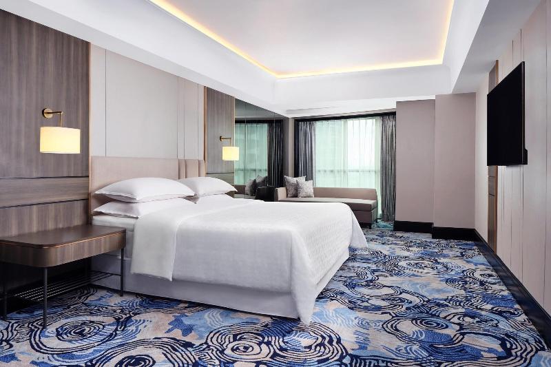 Sheraton Surabaya Hotel & Towers - Oda