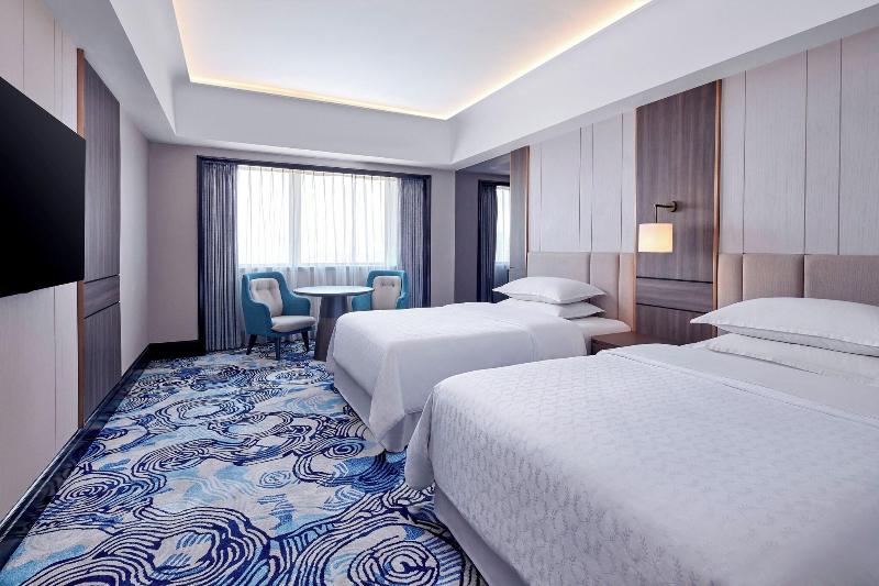 Sheraton Surabaya Hotel & Towers - Oda