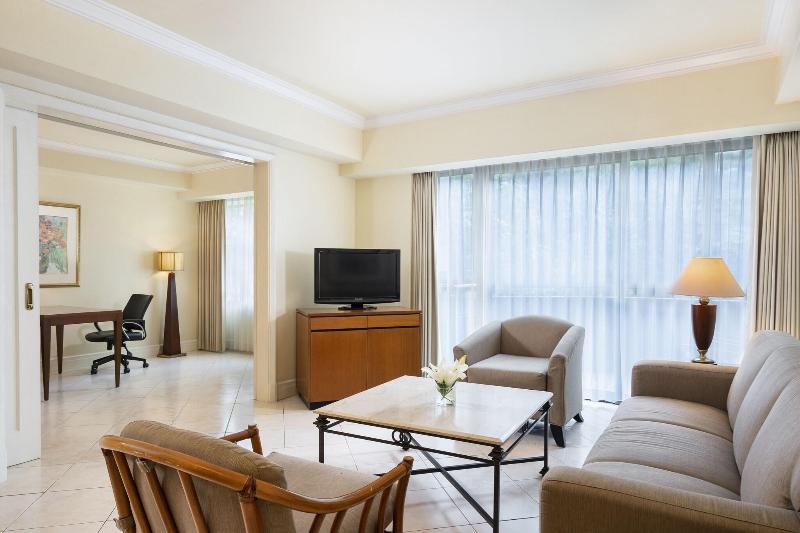 Sheraton Surabaya Hotel & Towers - Oda