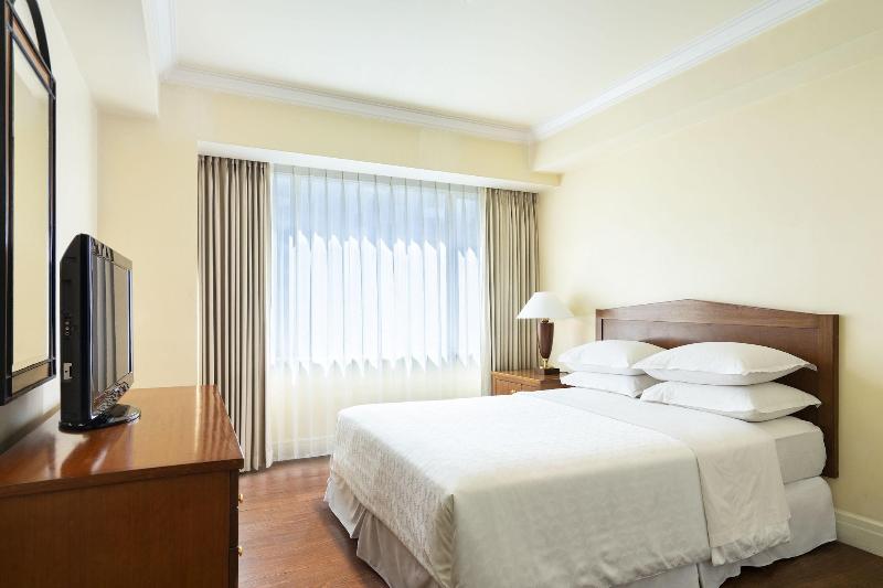 Sheraton Surabaya Hotel & Towers - Oda