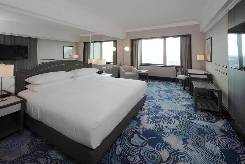 Sheraton Surabaya Hotel & Towers - Oda