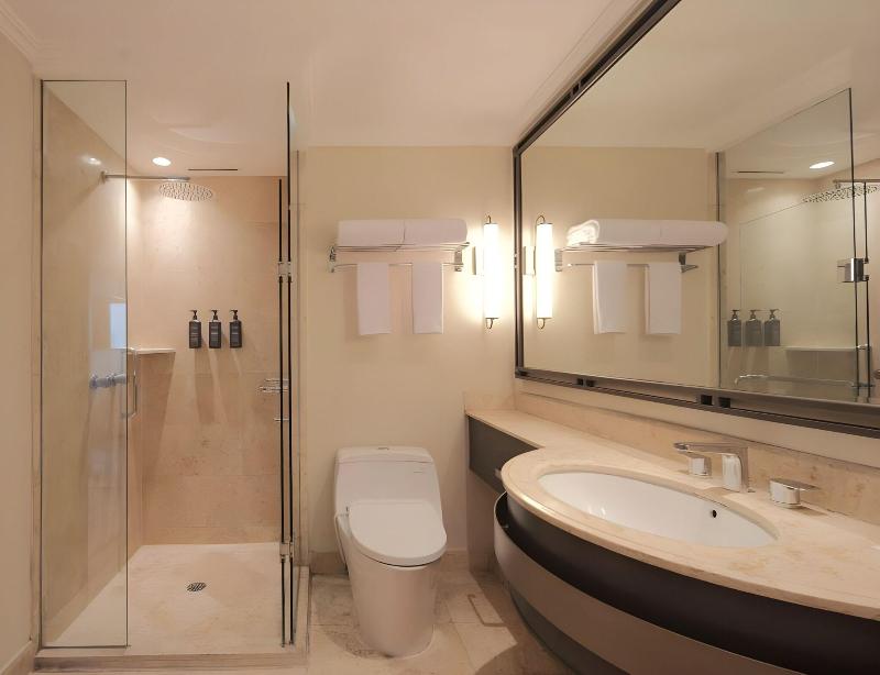 Sheraton Surabaya Hotel & Towers - Oda