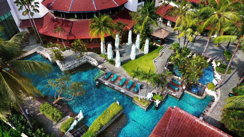 Sheraton Surabaya Hotel & Towers - Havuz