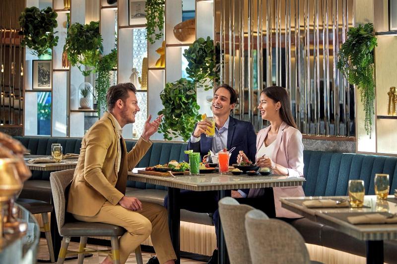 Sheraton Surabaya Hotel & Towers - Restoran