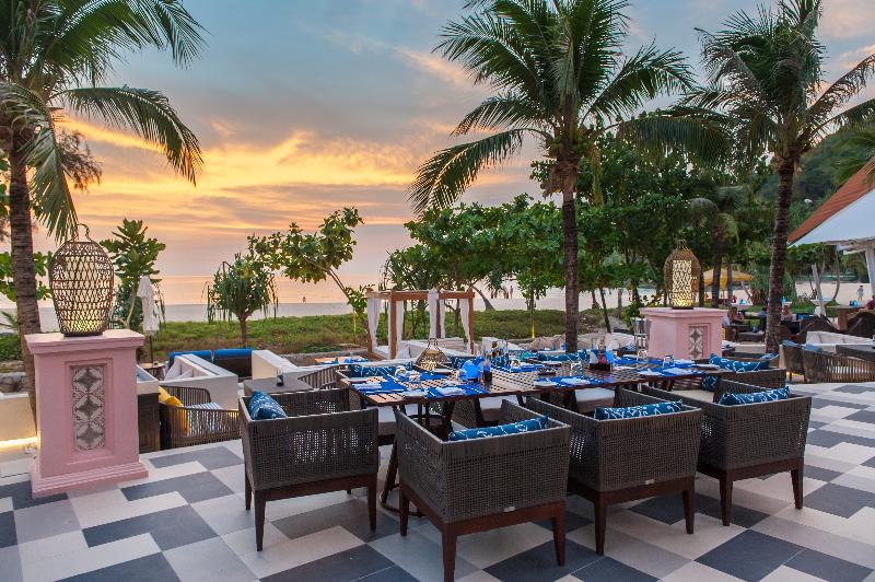 Centara Grand Beach Resort Phuket - Bar