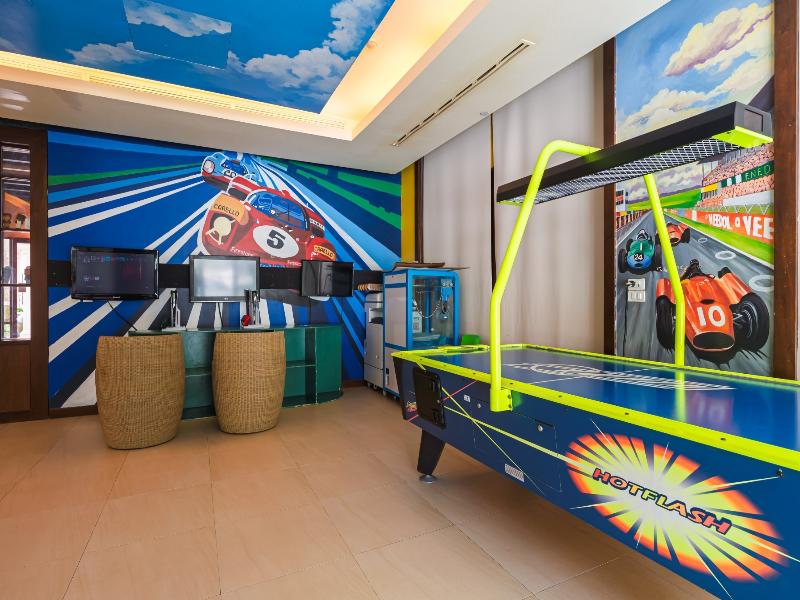 Centara Grand Beach Resort Phuket - Aktivite