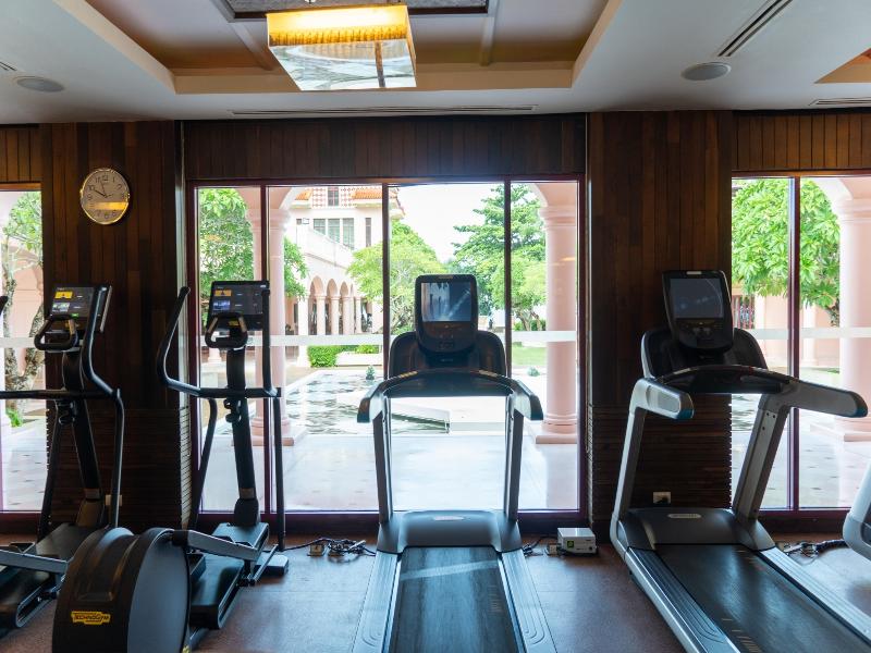 Centara Grand Beach Resort Phuket - Aktivite