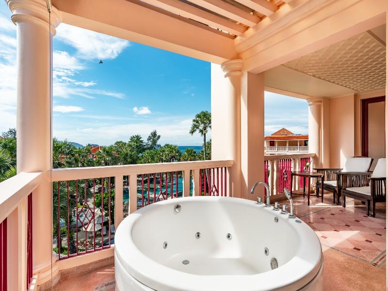 Centara Grand Beach Resort Phuket - Oda