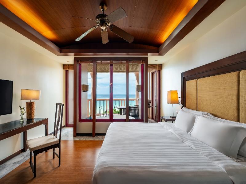 Centara Grand Beach Resort Phuket - Oda