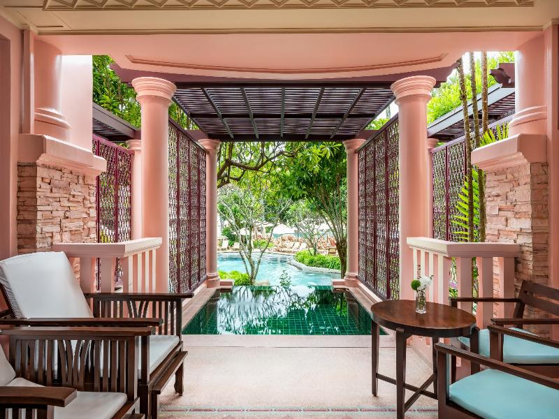 Centara Grand Beach Resort Phuket - Oda