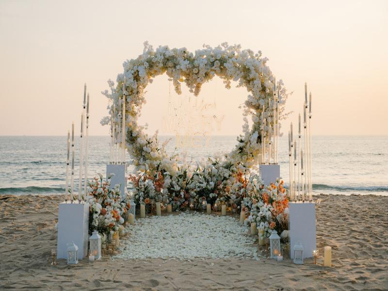 Centara Grand Beach Resort Phuket - Plaj