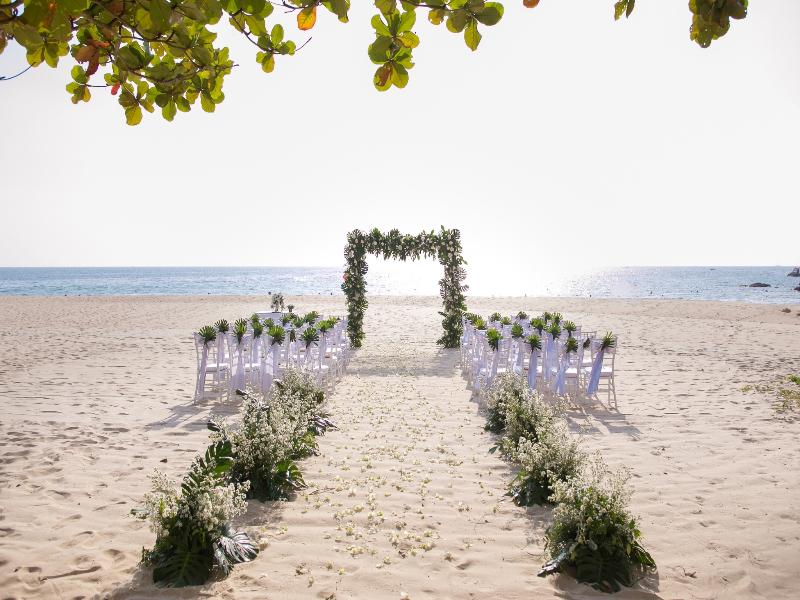 Centara Grand Beach Resort Phuket - Plaj