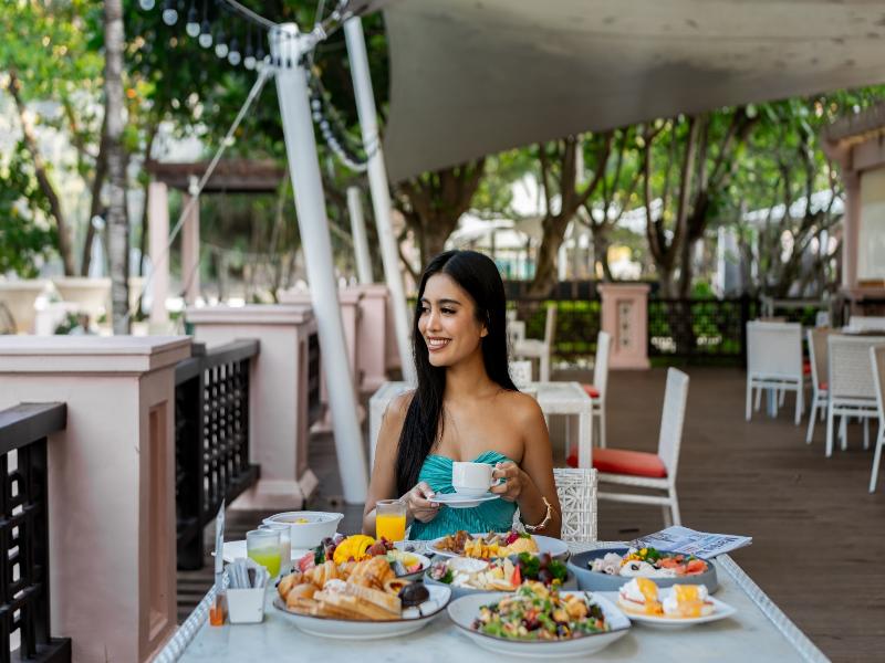 Centara Grand Beach Resort Phuket - Restoran