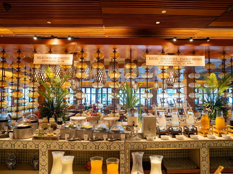 Centara Grand Beach Resort Phuket - Restoran