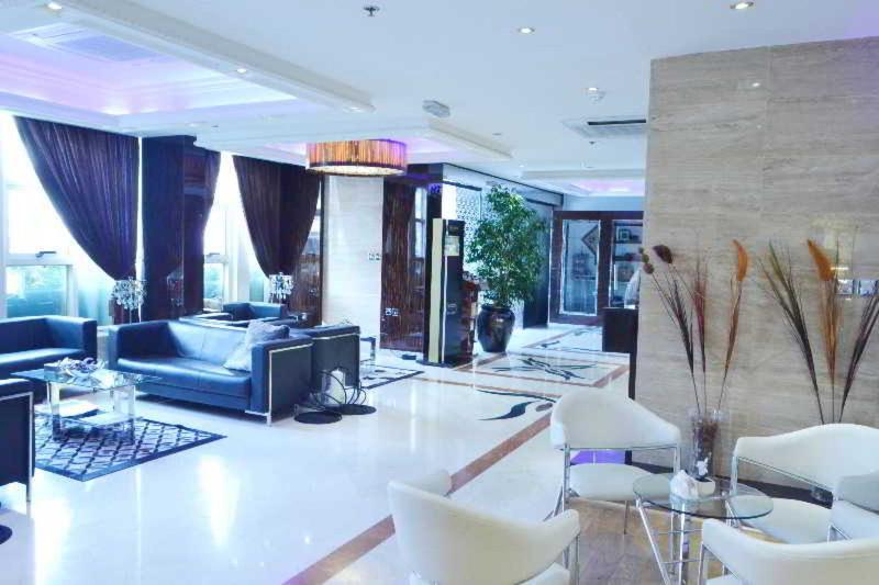Montreal Hotel - Lobi