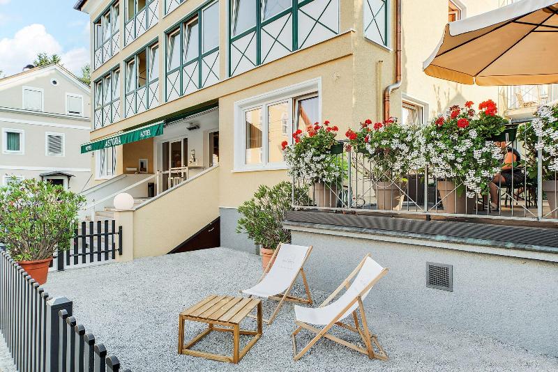 Astoria Salzburg - Genel