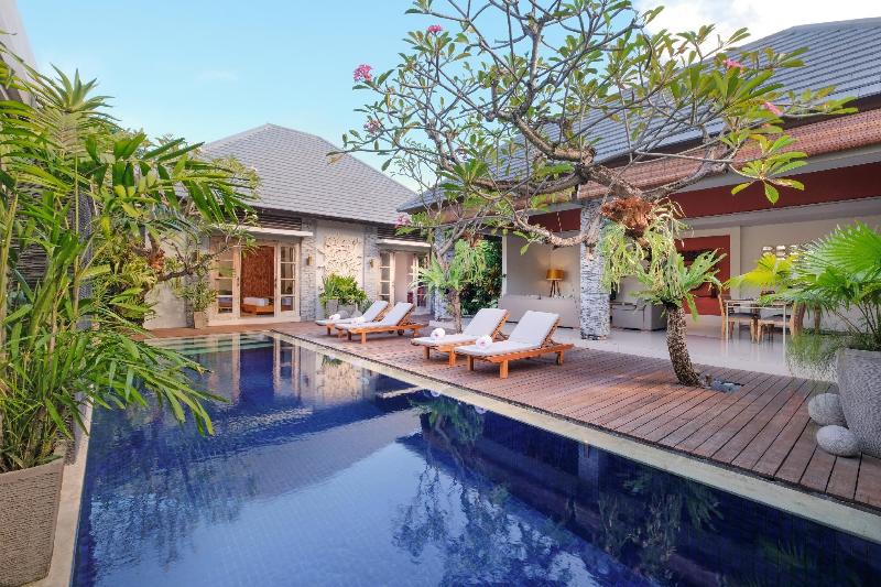 The Wolas Villas - Havuz