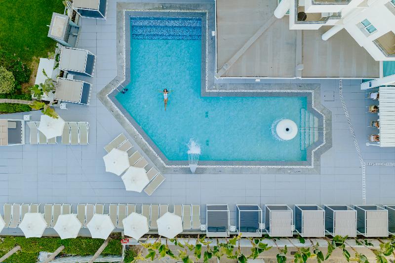 Tasia Maris Sands - Genel