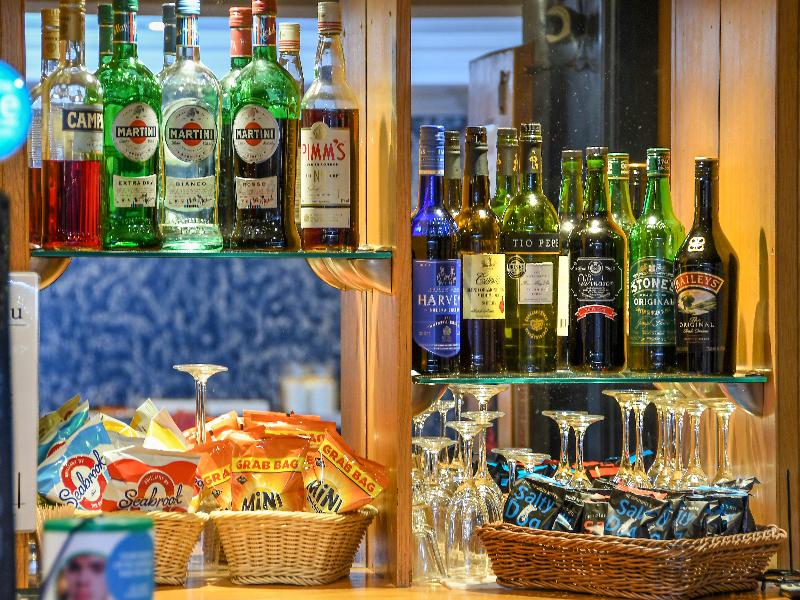 The Queens Hotel & Victoria Cloisters Apartments - Bar